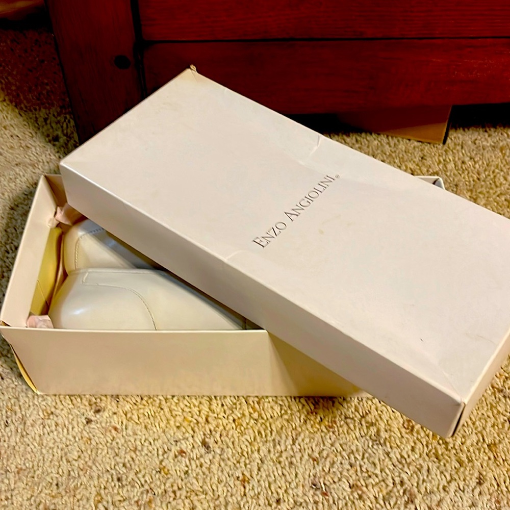 Women’s Enzo Angiolini Flat Shoes